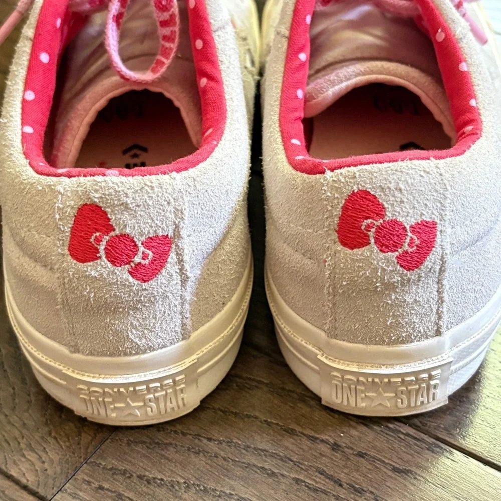 Hello‎ Kitty Converse One Star Sneakers Women Sz 6.5 Gray Suede Pink Laces - Picture 3 of 12